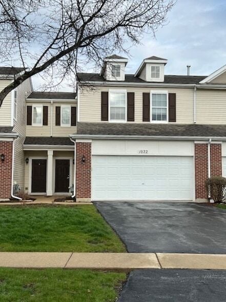 Building Photo - 1022 Heron Cir