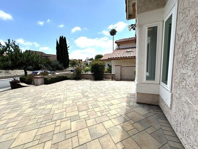 Building Photo - 4BR/3BA House in Rancho Penasquitos - Powa...