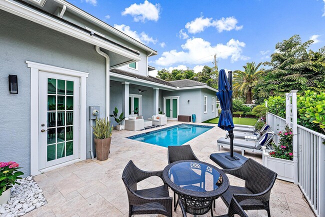 Building Photo - 2500 Estates Dr