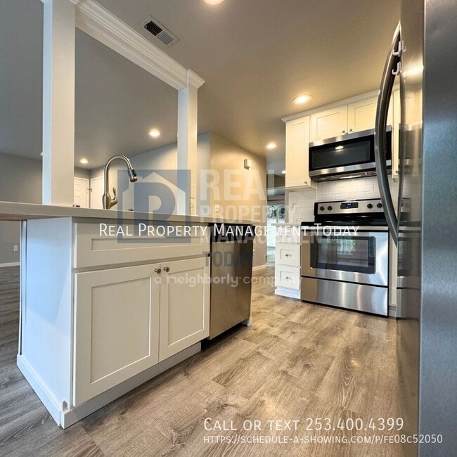 Building Photo - 2802 12th Ave Ct NW