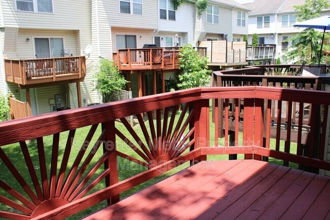 Building Photo - 13800 Fareham Ln