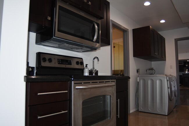 Building Photo - 15 Anson Rd