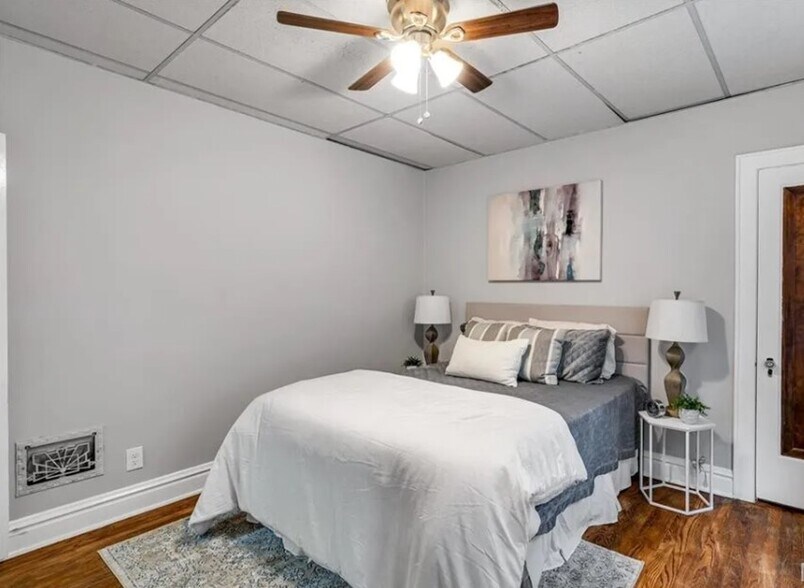 Building Photo - 5185 Goethe Ave