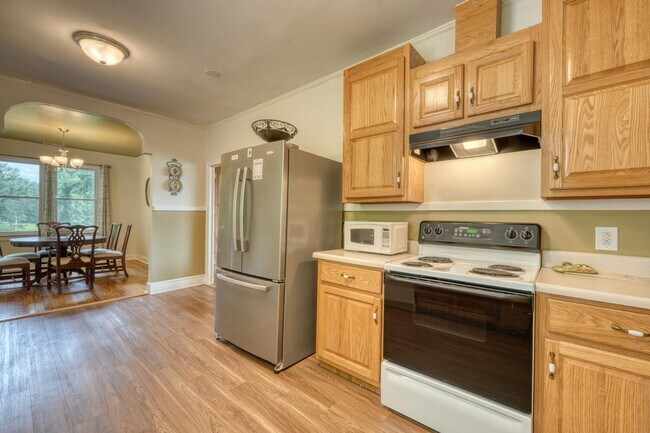 Building Photo - 131 Wonderview Dr