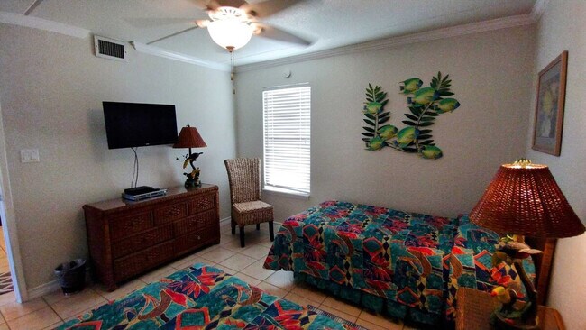 Building Photo - 4908 Gulf Blvd