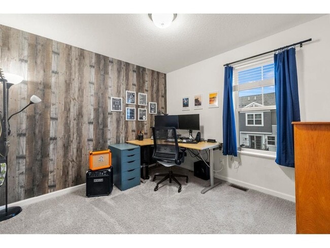 Building Photo - 775 Roselyn Dr