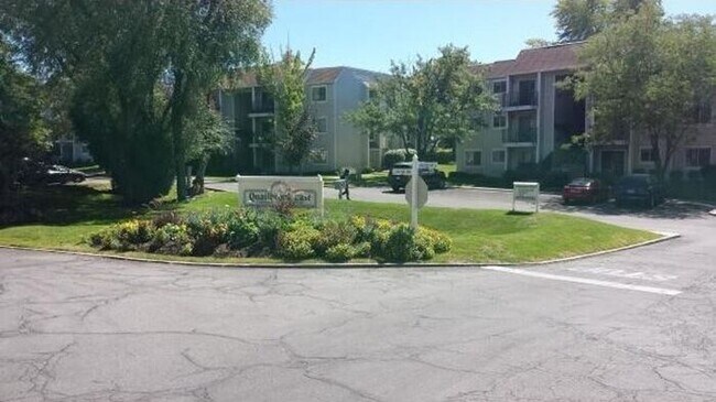 Building Photo - Beautiful Quailbrook 2 Bedroom!