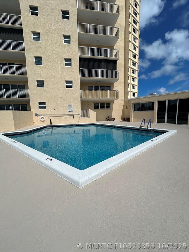 Building Photo - 1200 Hibiscus Ave
