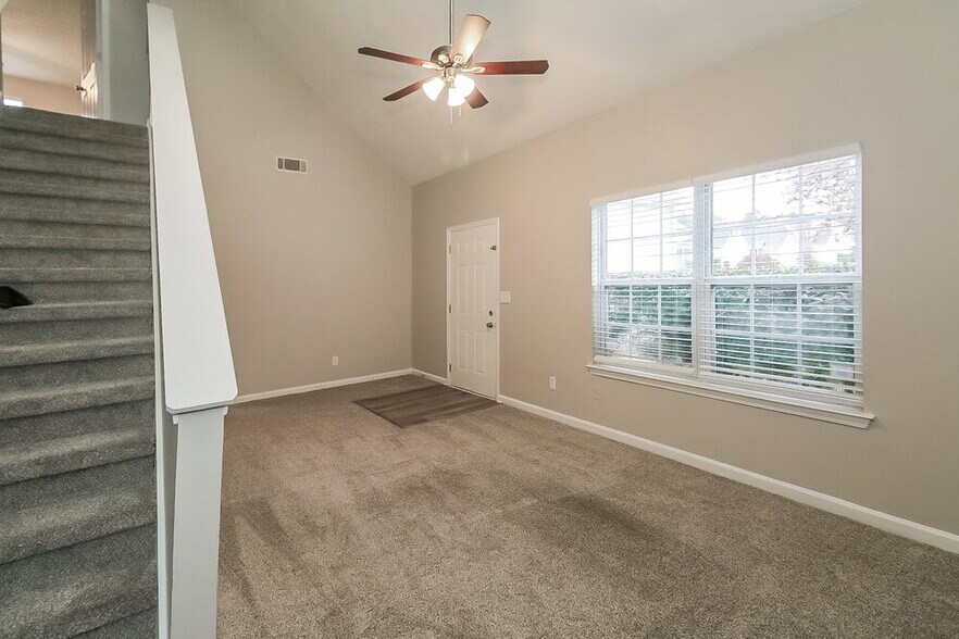 Building Photo - 8131 Wynfield Dr
