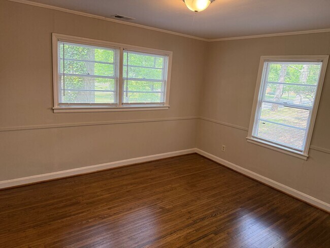 Building Photo - 3818 Winfield Dr