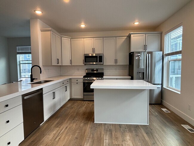 Building Photo - 3469 Arabella Ct