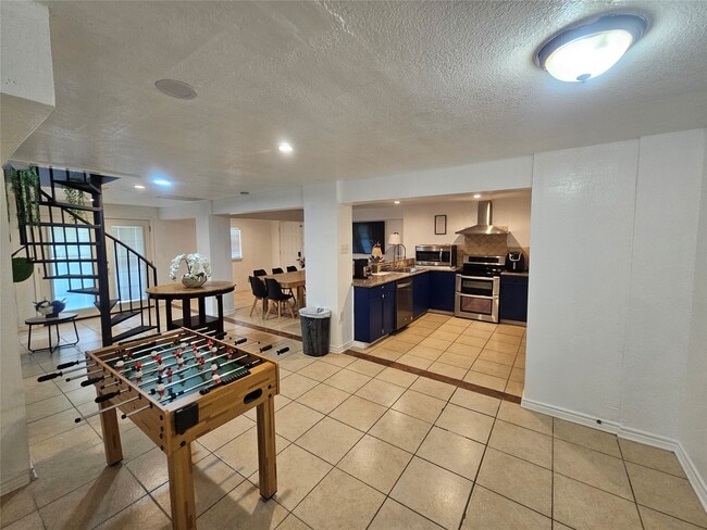 Building Photo - 812 Marlin St