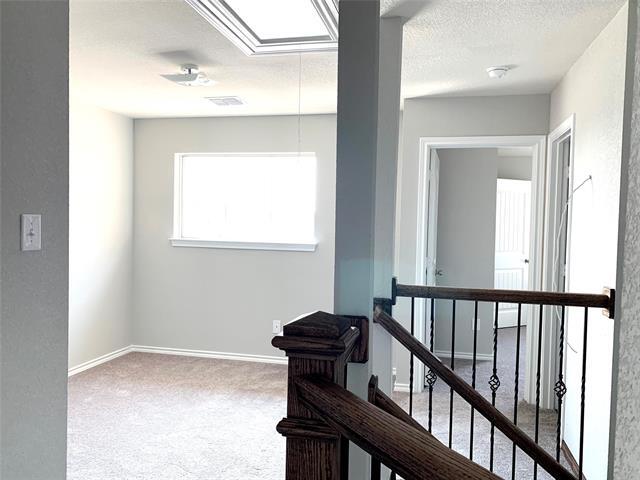 Building Photo - 515 Long Prairie Dr