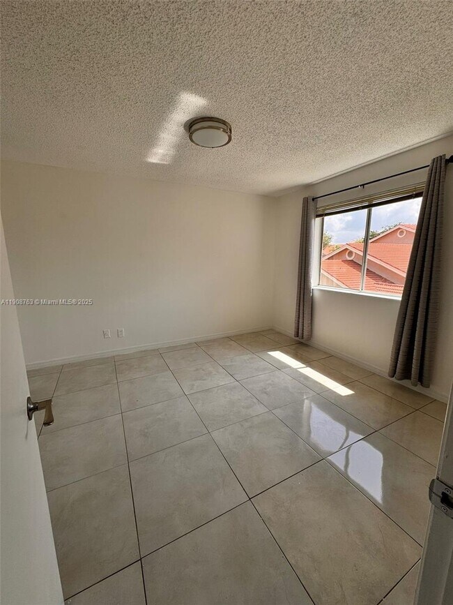 Building Photo - 15751 SW 106th Terrace