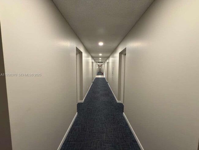 Building Photo - 9001 Jacaranda Ln