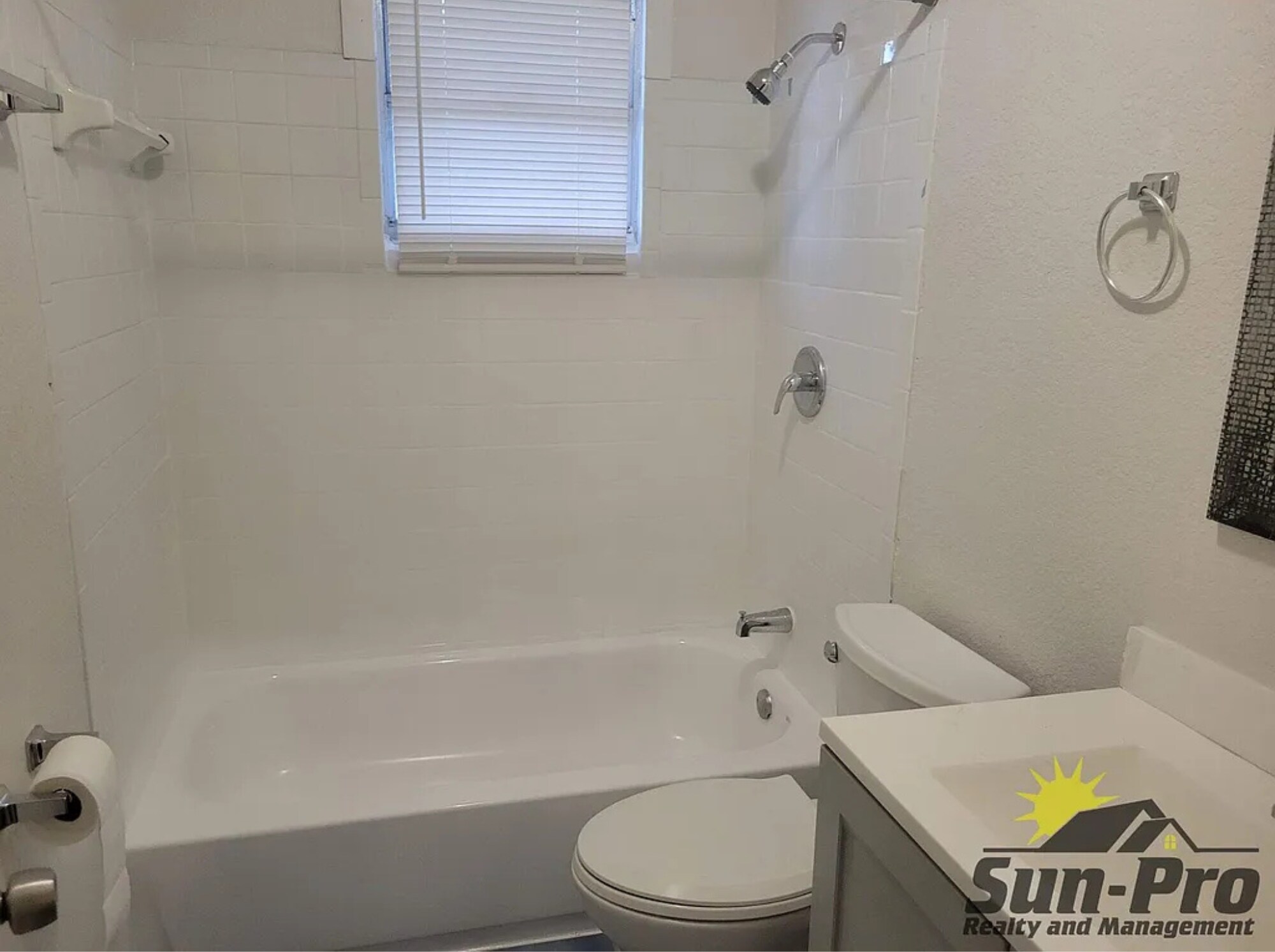 Building Photo - 708 Georgia St