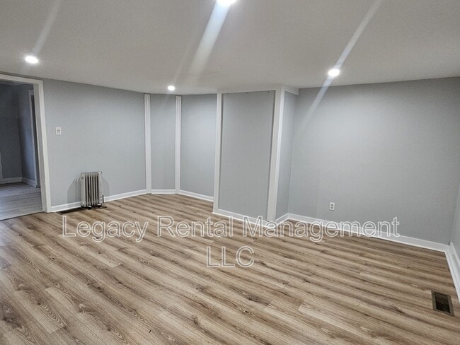 Building Photo - 2303 Old Berwick Rd