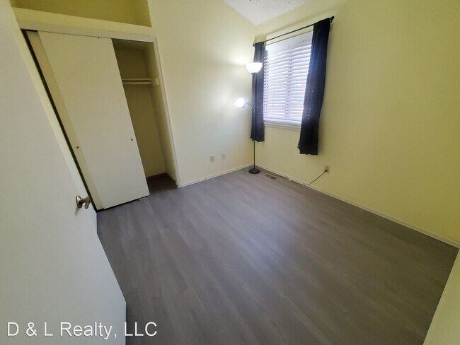 Building Photo - 3 br, 2 bath House - 8385 Freemantle Dr