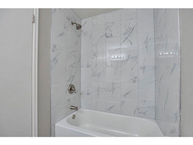 Building Photo - 790 S Patton Ct