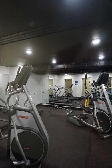 Building Photo - 4330 Hartwick road