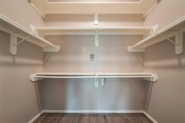 Building Photo - 3118 Watercastle Ct