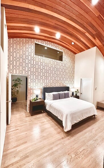 Primary Bedroom (King) with Private Balcony and Fireplace - 8374 Yucca Trl