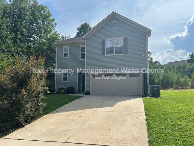 Building Photo - 238 Lynn Dr