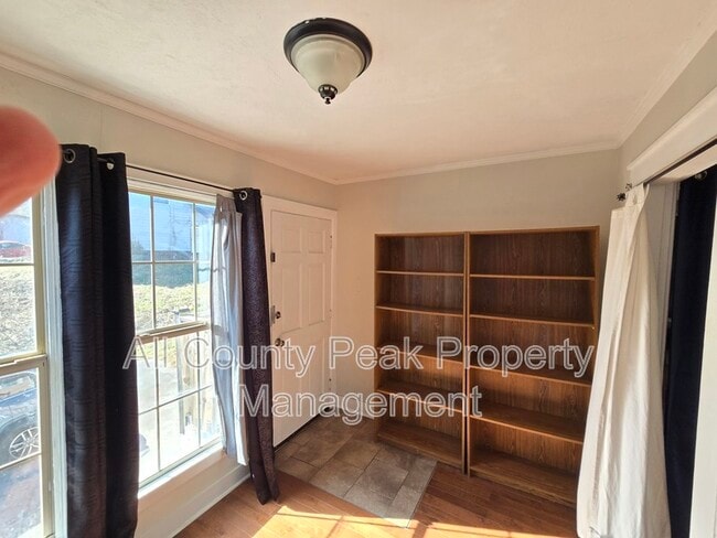 Building Photo - 3126 Rockmeade Dr