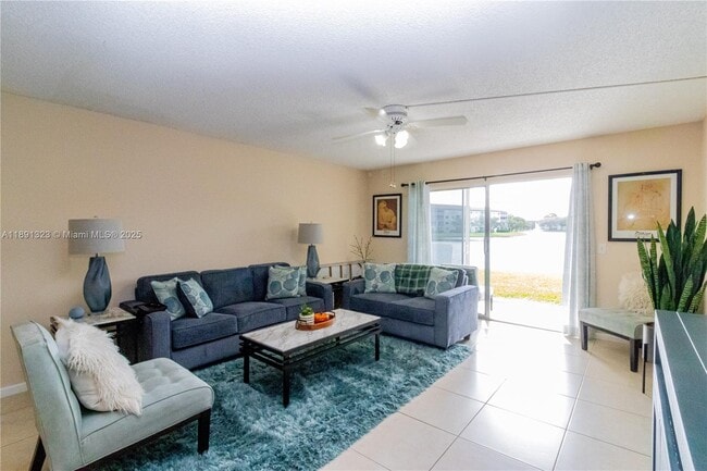 Building Photo - 13100 SW 11th Ct