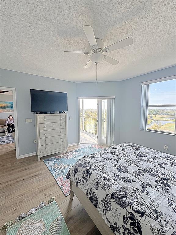 Building Photo - 1200 Country Club Dr