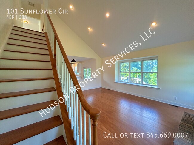 Building Photo - 101 Sunflower Cir