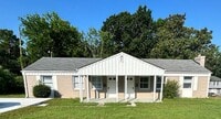 Building Photo - Fully Renovated 2 BR, 1 Bath Home