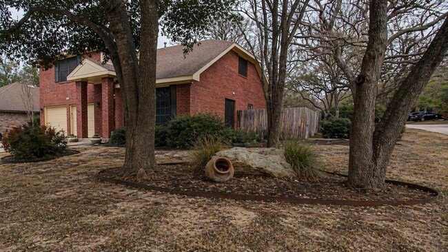 Building Photo - 12900 Medina River Way