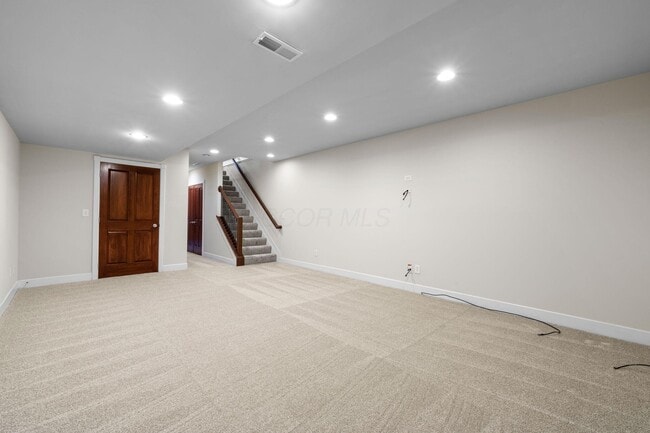 Building Photo - 975 N 6th St