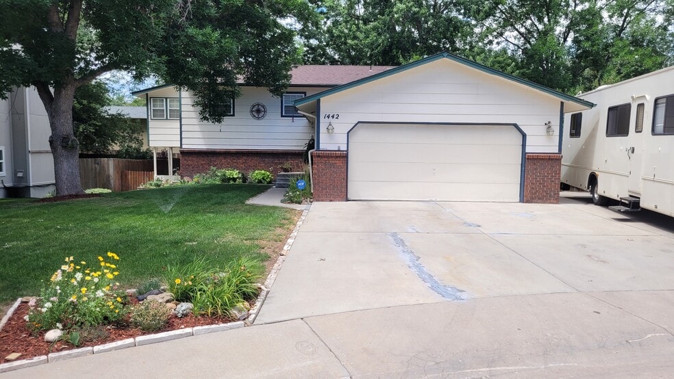 Building Photo - 1442 Glen Haven Dr