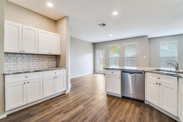 Building Photo - 2612 Redwood St