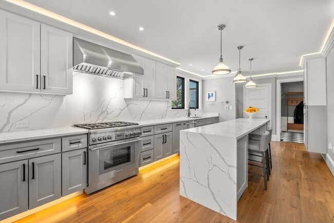 Building Photo - 505 Chestnut Hill Ave