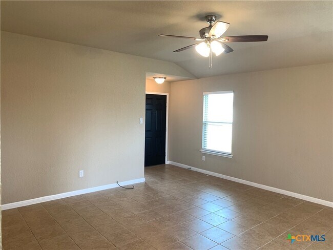 Building Photo - 2587 Diamondback Trail