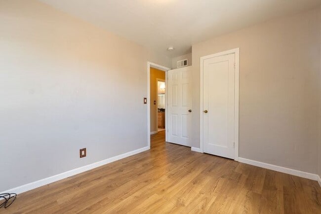 Building Photo - Pacific Grove Coastal Cottage – 2 Bedroom