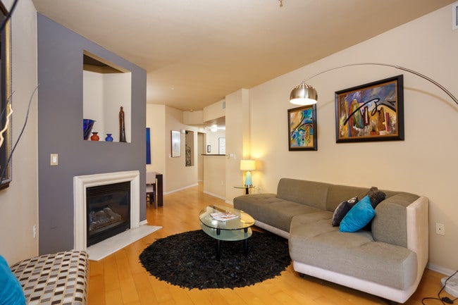 Building Photo - 2400 Fifth Ave