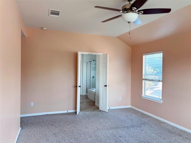 Building Photo - 4116 Meadow Bluff Way