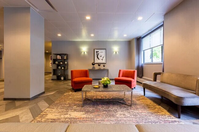 Building Photo - 150 Lawrence St