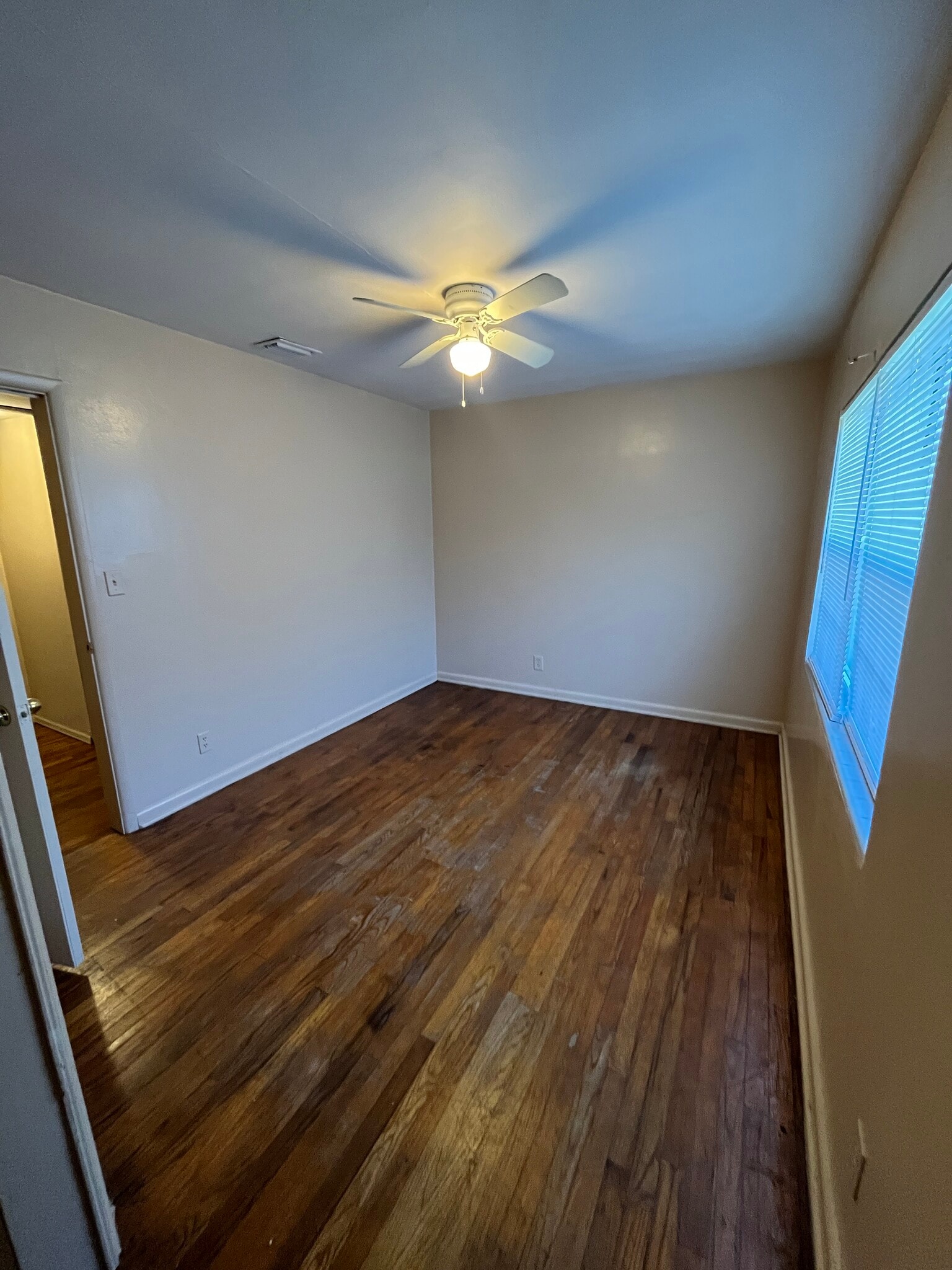 Building Photo - 5476 Commonwealth Ave