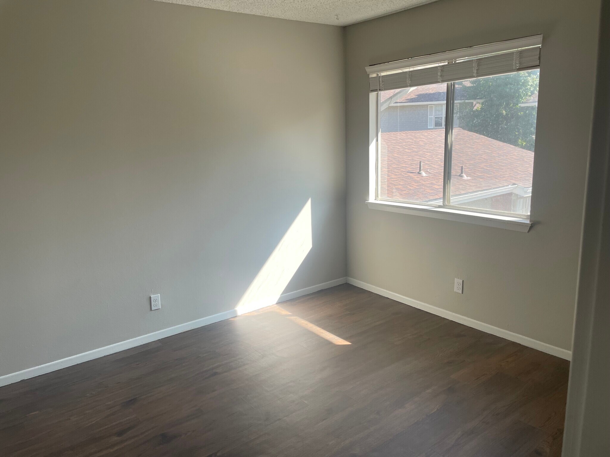 Master Bedroom - 1936 S Oswego Way