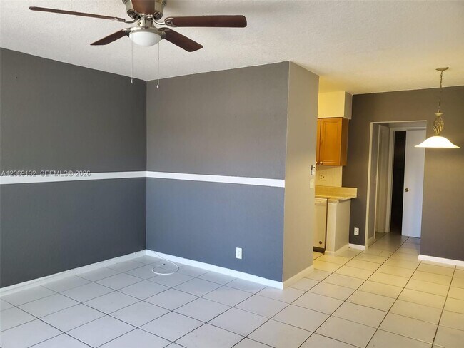 Building Photo - 280 SW 11th Ave