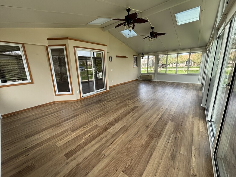 Sun Room - S81W17170 Moonlight Ln