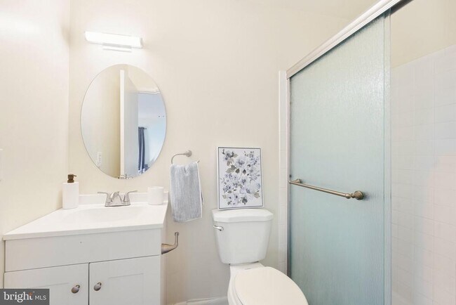 Building Photo - 8792 Grasmere Ct