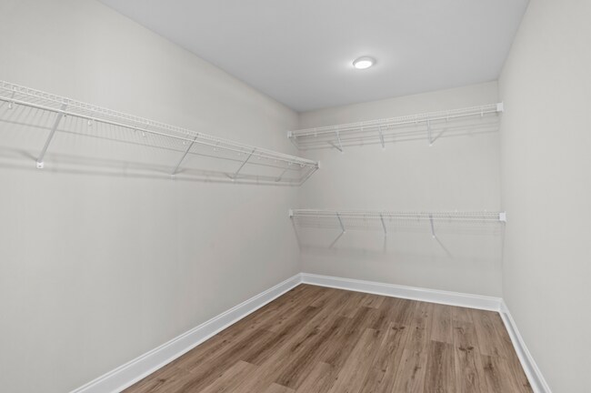 Building Photo - 206 Clifton Dr