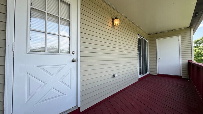 Building Photo - 4548 Rosemarie Dr