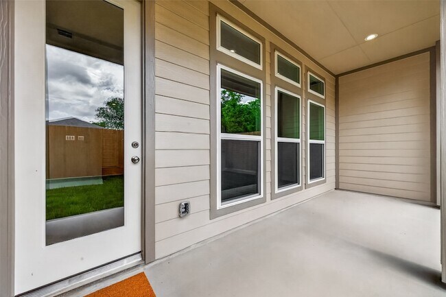 Building Photo - 3514 Runnels St